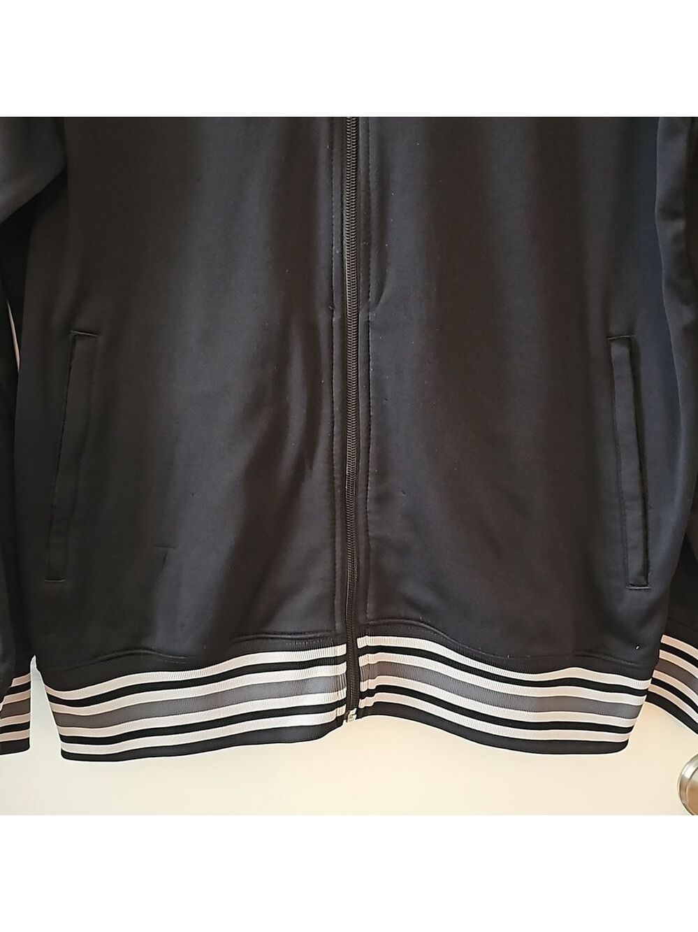 Nike Black Full Zip Jacket - Picture 3 of 10